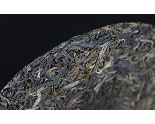 2018 "Mengku Da Xue Shan" Raw Pu-erh Tea Cake