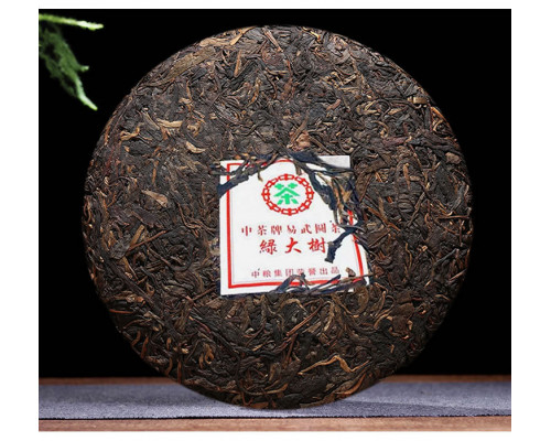 Шен пуэр Yiwu Green Tree 357гр 2011г
