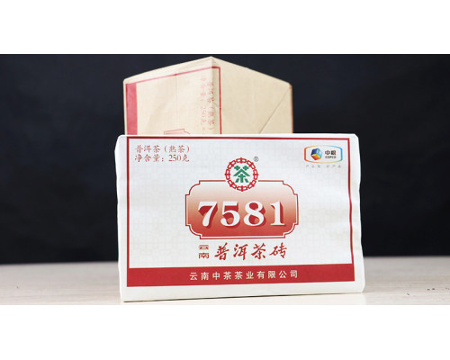 Шу пуэр Чжун Ча "7581" кирпич 250гр 2018г