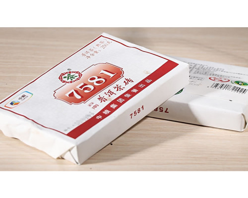 Шу пуэр Чжун Ча "7581" кирпич 250гр 2018г